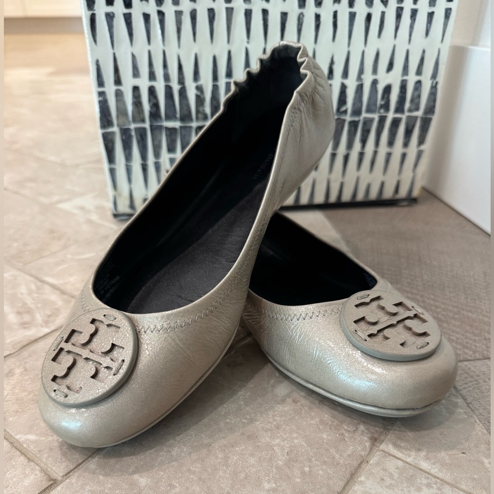 Tory Burch Women's Stone Gray Minnie Ballet Flats, 8.5